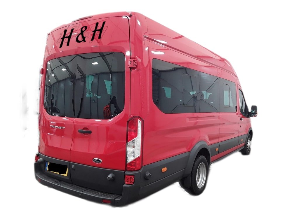 Wakefield Minibus Hire